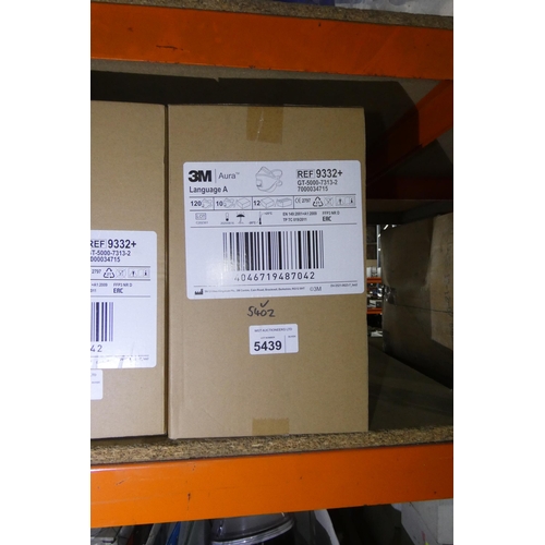 5439 - 1 box containing 120 x 3M Aura masks type GT-5000-7313-2