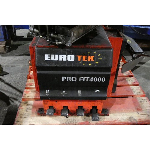 5637 - A Eurotek tyre changer model Pro Fit 4000 U256, 240v, YOM 2019