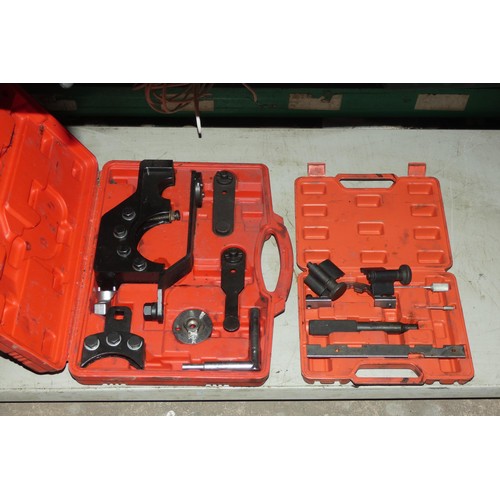 5685 - A quantity of various specialist tools including a US Pro trim and radio removal set, a Laser radio ... 