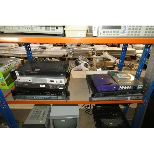 5935 - A quantity of various electrical test items by Hewlett Packard, Racal Dana, Tektronix etc includes 1... 