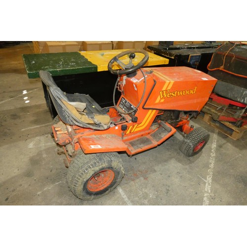 6176 - 1 x Westwood T1200 ride on garden mower with a Briggs and Stratton 12hp petrol engine, supplied with... 