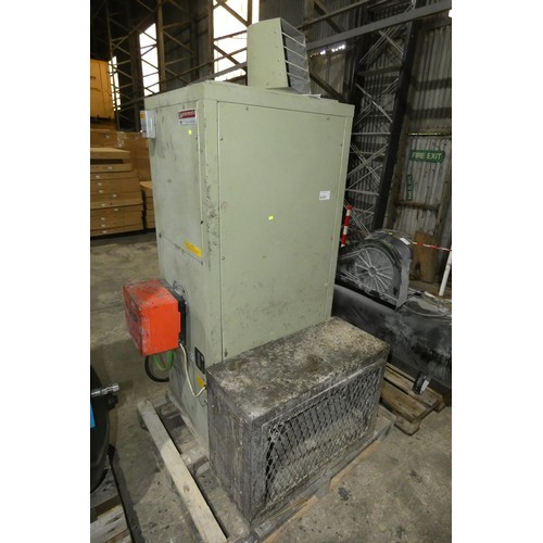 6181 - 1 x Powrmatic oil fired / 240v workshop heater model CP 0 100, heat output 2.3kw