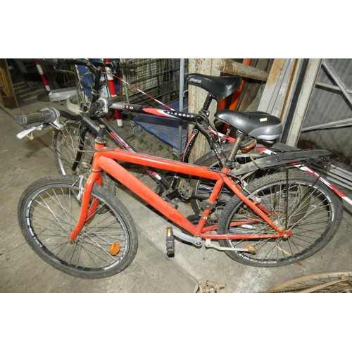 6196 - 3 x various bicycles comprising 1 x Universal Viper Blowout, 1 x vintage Norman Pile and 1 x red pai... 