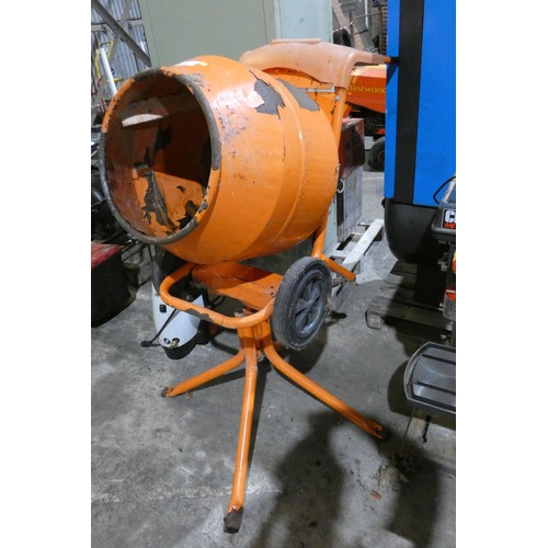 6199 - 1 x Belle Minimix 150 cement mixer with stand, 110v. Please note that no power lead is included