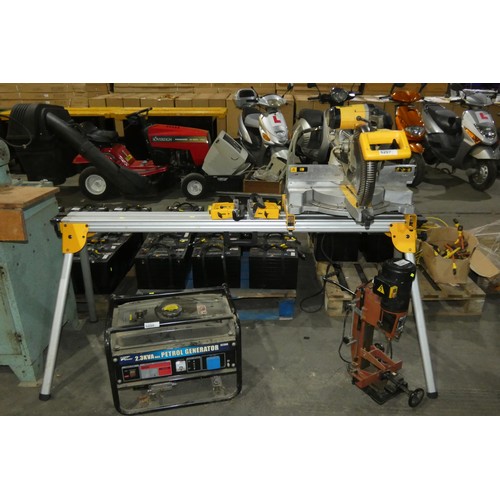 6207 - 1 x Dewalt DW708-GB sliding mitre saw 240v and 1 x Dewalt DE7023 mitre saw stand