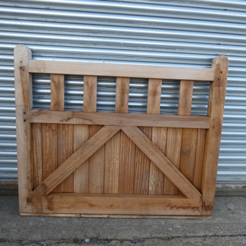 6319 - 1 hardwood (Iroko) gate measuring approx 146 x 120cm