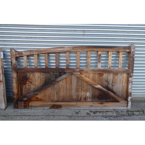 6324 - A pair of hardwood (Iroko) driveway gates each measuring approx 266 x 145cm