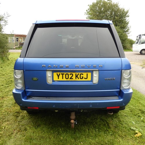 6243 - Range Rover Vogue TD6 Auto, Blue, Reg YT02 KGJ, 10/04/2002, 5 spd auto diesel 2926 cc Diesel, MoT ex... 