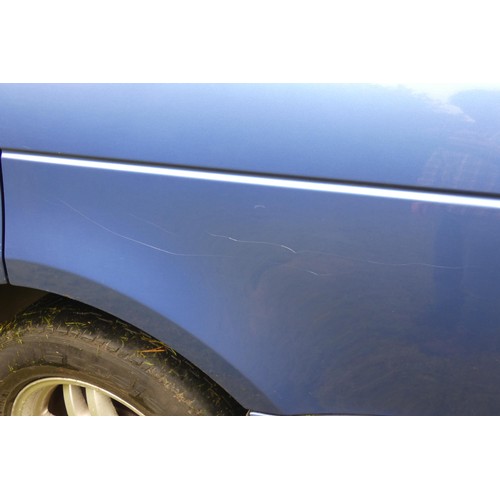 6243 - Range Rover Vogue TD6 Auto, Blue, Reg YT02 KGJ, 10/04/2002, 5 spd auto diesel 2926 cc Diesel, MoT ex... 