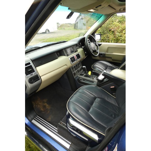 6243 - Range Rover Vogue TD6 Auto, Blue, Reg YT02 KGJ, 10/04/2002, 5 spd auto diesel 2926 cc Diesel, MoT ex... 