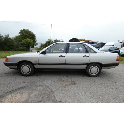 6244 - Audi 100 CD 4 dr saloon, silver, Reg: D336 VCF, 01/09/1986, Manual petrol 2226cc, Last MoT expired M... 