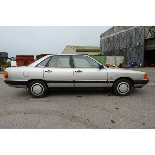 6244 - Audi 100 CD 4 dr saloon, silver, Reg: D336 VCF, 01/09/1986, Manual petrol 2226cc, Last MoT expired M... 