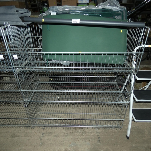 2080 - 3 x stacking metal mesh display / storage baskets