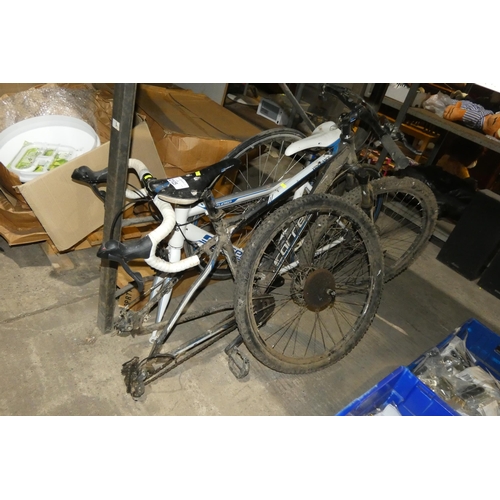 2125 - 2 x Carrera bicycles comprising 1 x 6061T6 road bike and 1 x Vengeance mountain bike - both require ... 