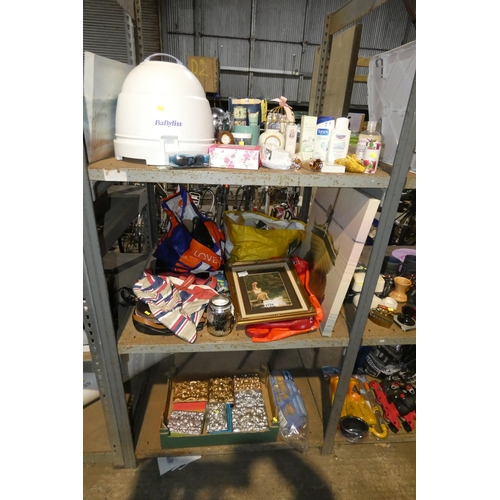 2159 - A quantity of various items including toiletries, a print, novelty shell boxes, shoes, bags etc. Con... 