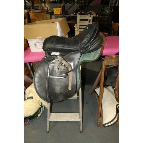 2228 - 1 x leather saddle by Lovatt and Rickets