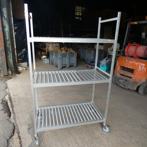 1002 - An aluminium lightweight mobile catering type rack with 3 adjustable height shelves, approx 120x197x... 