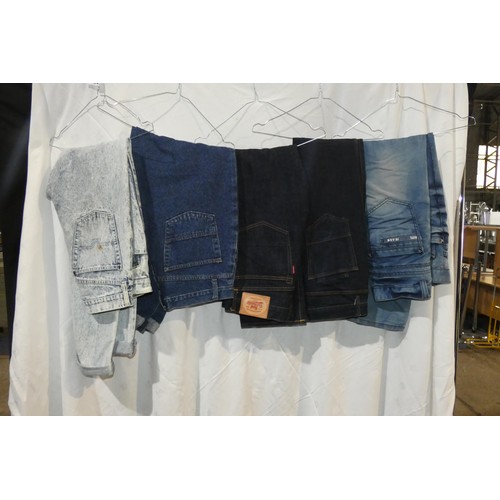 2328 - 5 x various pairs of vintage Denim jeans - all size 34 inch waist