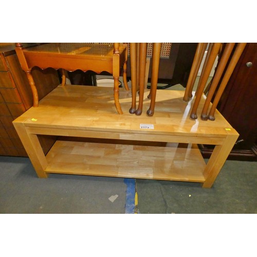 2173 - 1 x light wood coffee table with shelf below approx 102 x 51cm