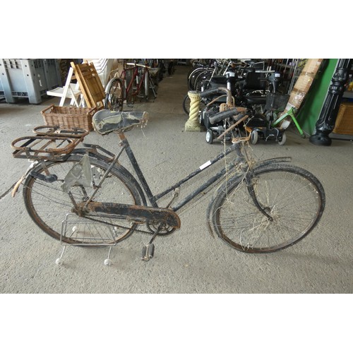 2137 - 1 x vintage Hercules ladies bicycle