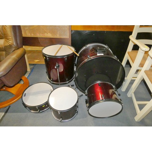 2194 - 5 x various drums (no make visible)