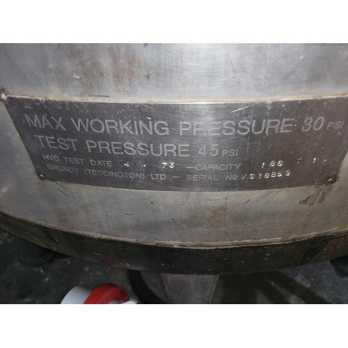 10 - 1 s/s Grundy Hot Liquor tank, single skin, with 3ph Electric immersion, 