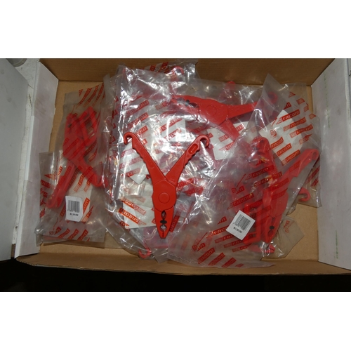 5097 - 1 box containing 16 x Facom insulated clamps