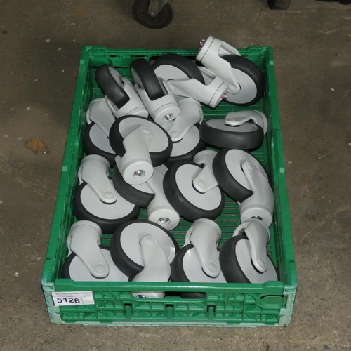 5126 - 1 box containing 16 x Steinco caster wheels. Please note that the plastic crate is included