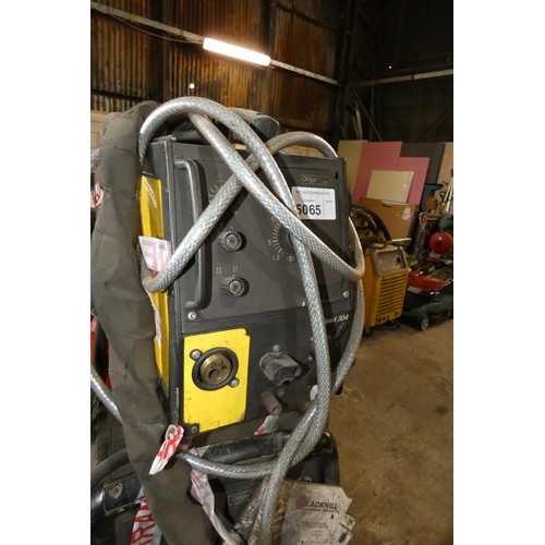 5065 - 1 x ESAB Origo MIG 510W welder with an Origo 304 wire feed unit. Please note that no welding torch i... 