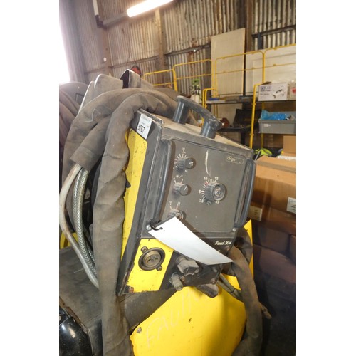 5067 - 1 x ESAB Origo MIG 510W welder with an Origo 304 wire feed unit. Please note that no welding torch i... 