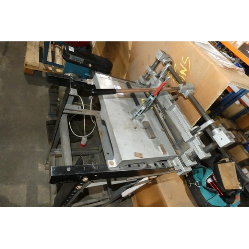 5325 - 1 x STC Electronic Services hand operated guillotine with stand, max cutting width approx 17 inch / ... 