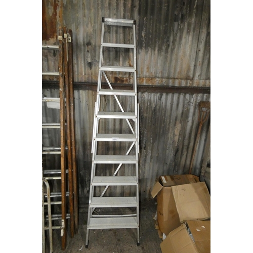 5754 - 1 x aluminium step ladder