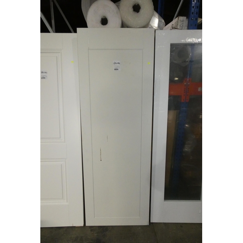 5800 - 1 x white door approx 686 x 1981mm