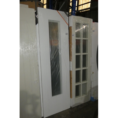 5810 - 2 x JB Kind white glazed doors comprising 1 at approx at approx 685 x 1981mm and 1 at approx 625 x 2... 