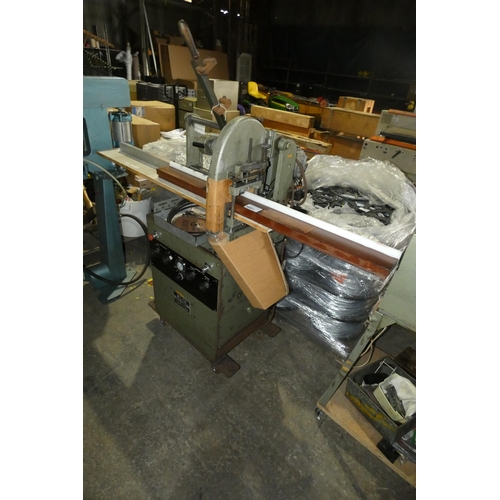 5861 - 1 x Mil Ltd Boston circular cut off type saw model 3/2 A.SAW, 3ph