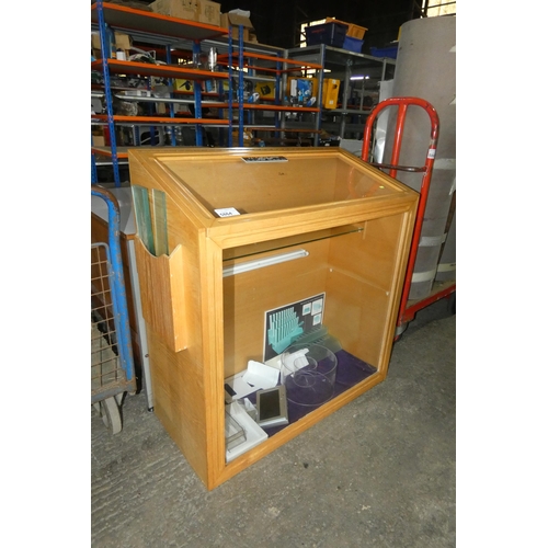 5864 - 1 x wood / glass display cabinet with hinged sloping top approx 100 x 46 x 107cm high at rear