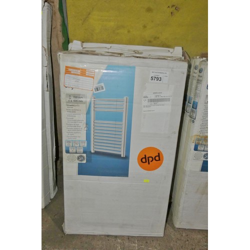 4 x Blyss flat ladder towel warmers all are 400mm x 700mm