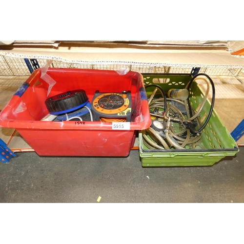 5915 - A quantity of various items including 3 x air tools (2 x blow off guns and 1 x tyre inflator), exten... 