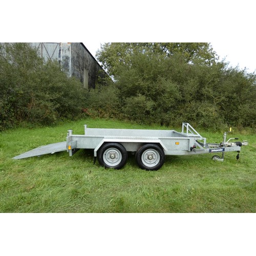 6053 - A 2022 Indespension Plant trailer, twin axle, with drop down ramp, type AD200, 2700KG capacity, bed ... 