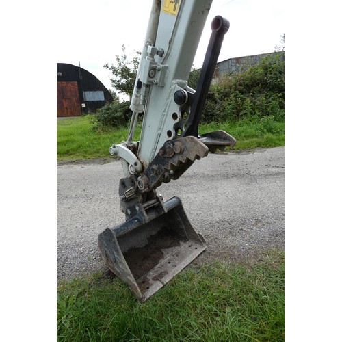 5999 - 1 x Takeuchi TB210R compact excavator / micro digger serial number 211007066, YOM 2021, operating ma... 