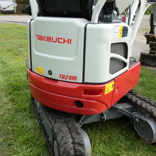 5999 - 1 x Takeuchi TB210R compact excavator / micro digger serial number 211007066, YOM 2021, operating ma... 