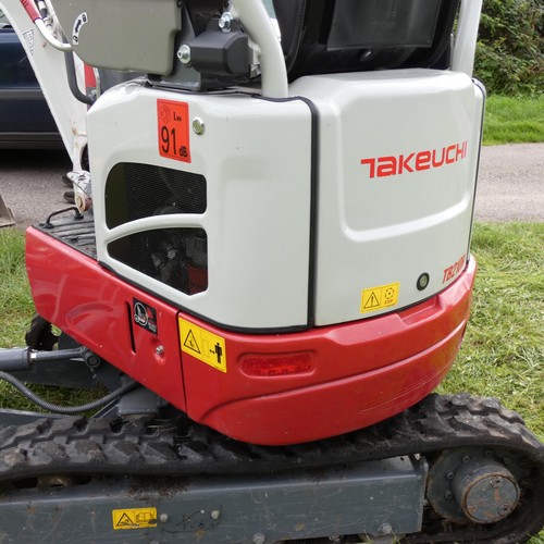 5999 - 1 x Takeuchi TB210R compact excavator / micro digger serial number 211007066, YOM 2021, operating ma... 