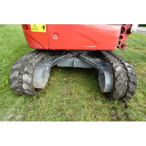 5999 - 1 x Takeuchi TB210R compact excavator / micro digger serial number 211007066, YOM 2021, operating ma... 