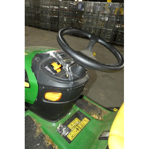 5996 - 1 x John Deere X145 ride on lawn mower with a John Deere 195 500cc petrol engine, digital hour meter... 