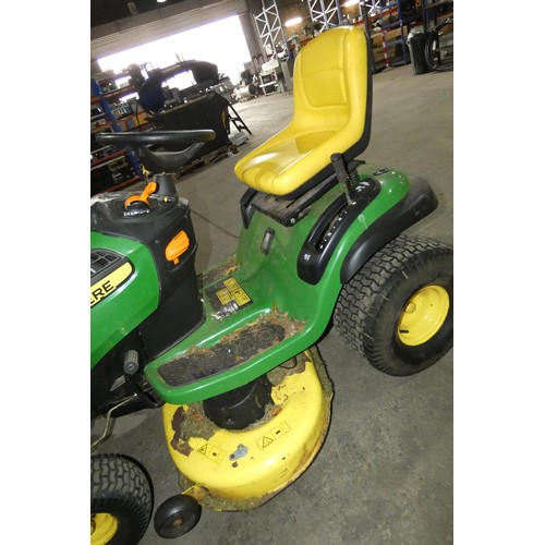 5996 - 1 x John Deere X145 ride on lawn mower with a John Deere 195 500cc petrol engine, digital hour meter... 