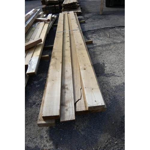 6032 - 6 lengths of timber measuring approx 17 cm x 8 cm x 460 cm - bottom stack