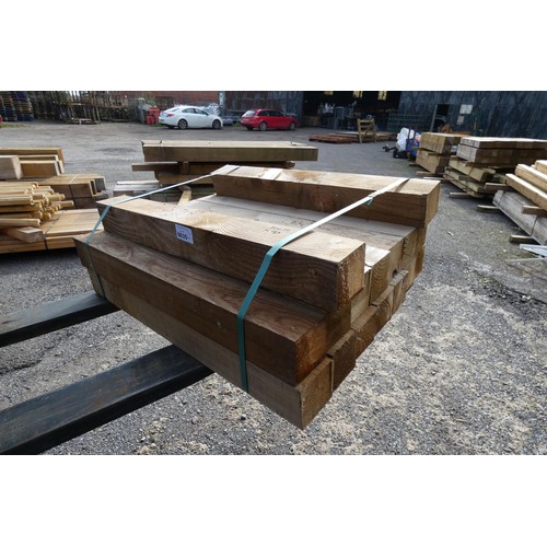 6035 - 16 wooden posts measuring approximately 10 cm x 10 cm x 90 cm - top stack