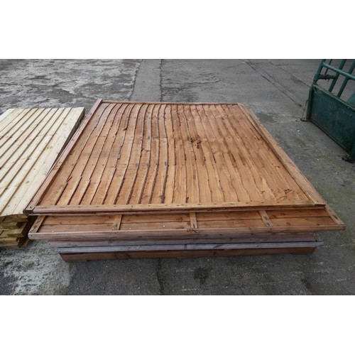 6046 - 1 pallet containing quantity of fence panels to include 155 x 183cm and 183 x 183cm