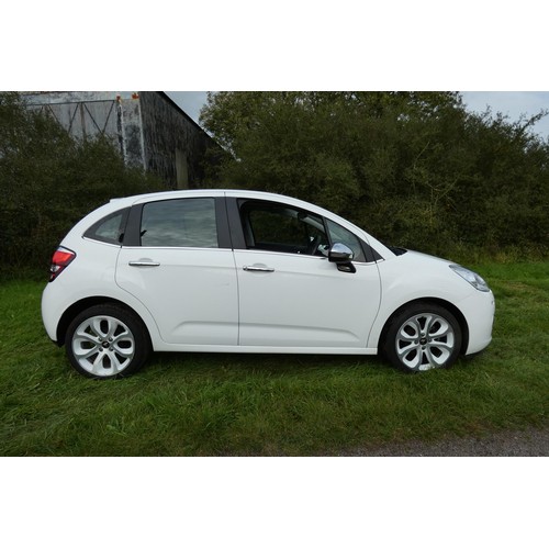 8 - Citroen C3 Selection Special Ed. 1.2VTI 5 dr hatchback White, reg: WJ63 FJY, 1st reg 28/09/2013, 5 s... 