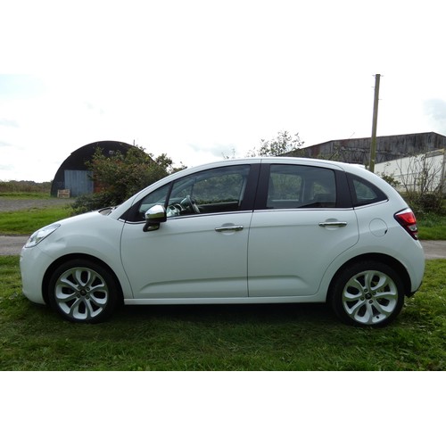 8 - Citroen C3 Selection Special Ed. 1.2VTI 5 dr hatchback White, reg: WJ63 FJY, 1st reg 28/09/2013, 5 s... 